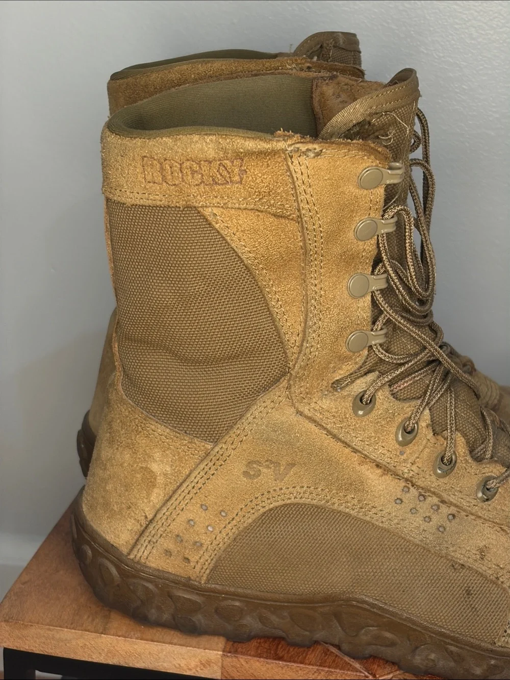 Rocky Men's Tan Tactical Lace-Up Boots
